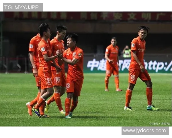 赛后分析:上海篮球队与武汉篮球队实力对比与战术探讨 赛后分析:上海篮球队与武汉篮球队实力对比与战术探讨