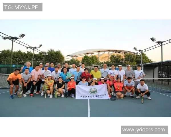 重庆网球队的成长之路:从青涩到辉煌的网球纪实故事 重庆网球队的成长之路:从青涩到辉煌的网球纪实故事