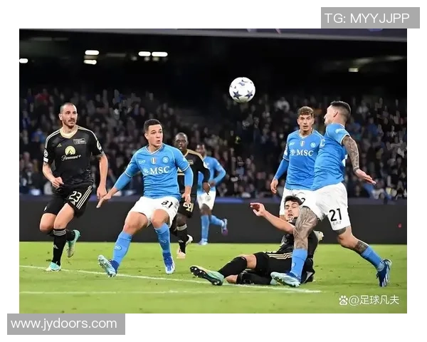 中超激战那不勒斯与尤文图斯平局点球大战引发全场热烈反响