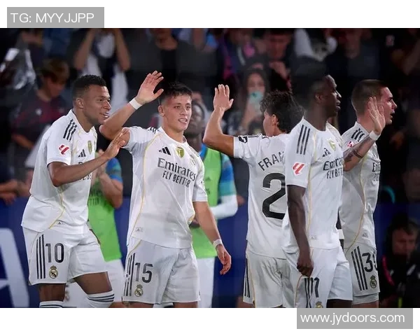 西甲激战：AC米兰狂胜皇马六球引发全场狂欢解析