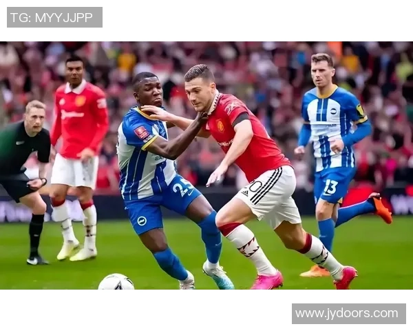 意甲激战巴黎圣日耳曼大胜里昂争议判罚引发全场热议