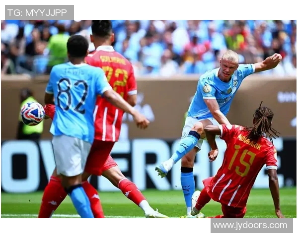 国王杯曼城大胜阿森纳红牌争议引发全场热议