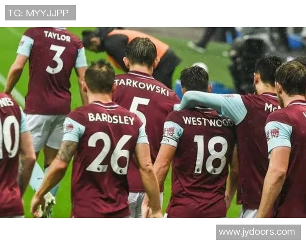 足总杯惊现历史冷门皇马热刺激战成平局引发全场狂欢