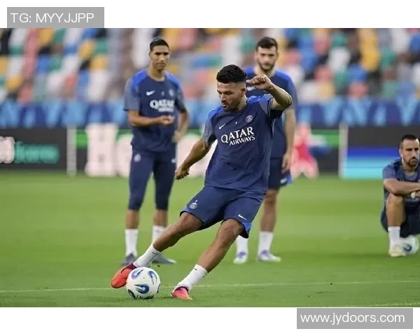 热刺逆转巴黎圣日耳曼3-2国王杯战术解析与精彩瞬间回顾 热刺逆转巴黎圣日耳曼3-2国王杯战术解析与精彩瞬间回顾