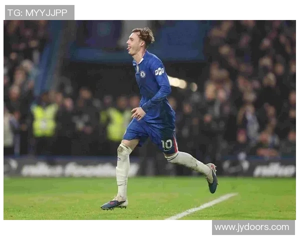 英超激战波尔图逆转巴黎圣日耳曼补时进球引发争议判罚全场沸腾 英超激战波尔图逆转巴黎圣日耳曼补时进球引发争议判罚全场沸腾